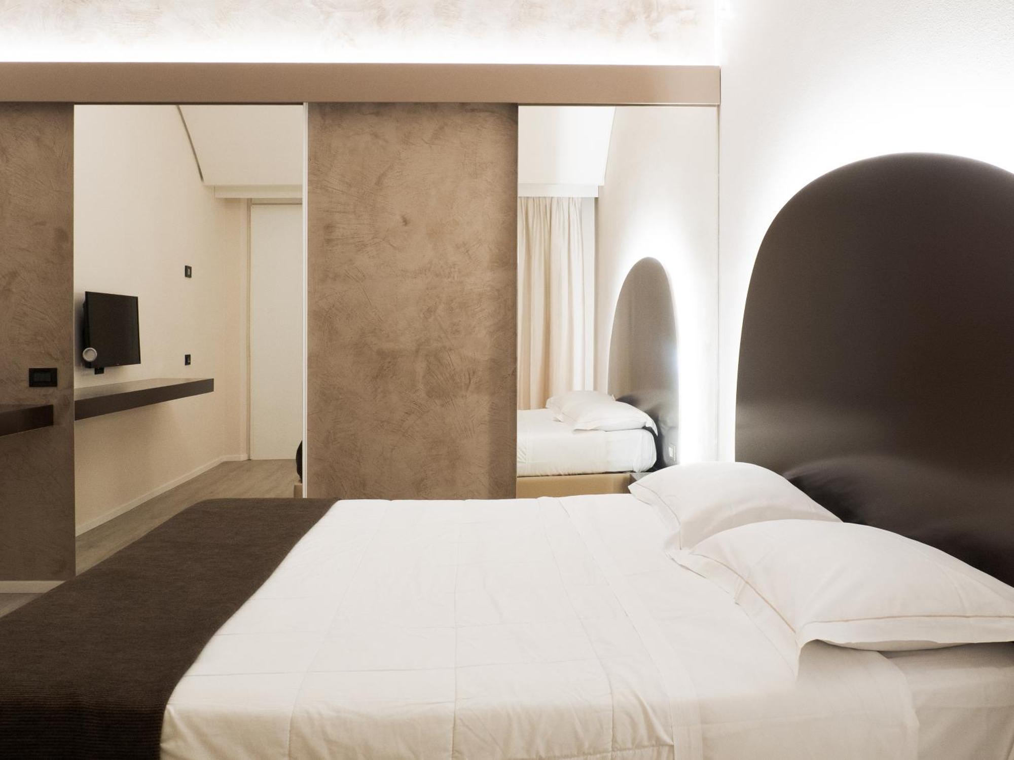 Dealuna Motel Fidenza Extérieur photo